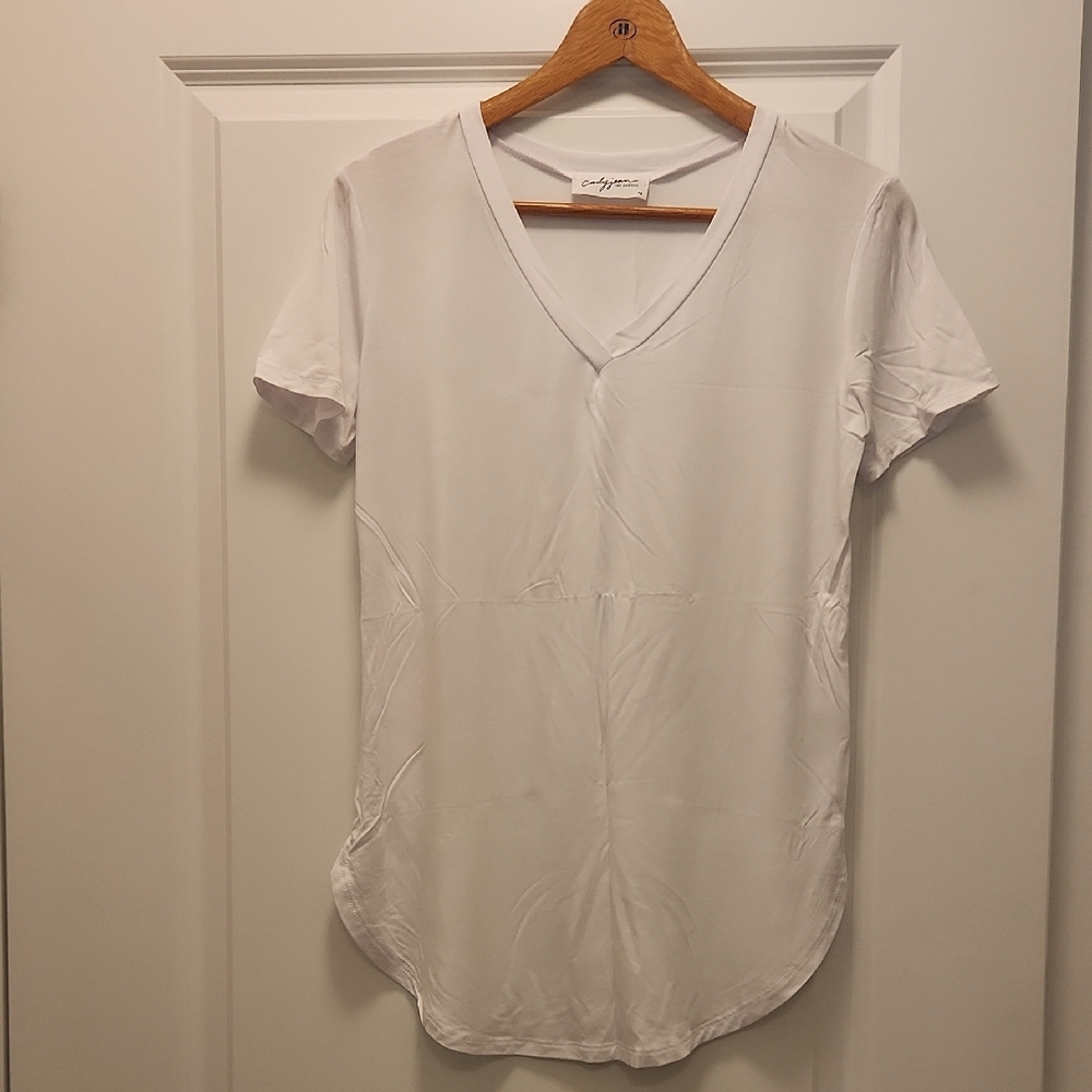 CJLA Women's White V-Neck Top
